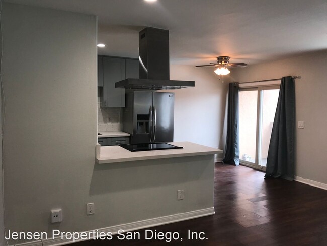 Foto del edificio - 9598 Carroll Canyon Rd