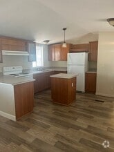 Building Photo - 9427 E University Dr
