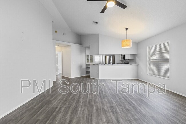 Foto del edificio - 7515 S Westshore Blvd