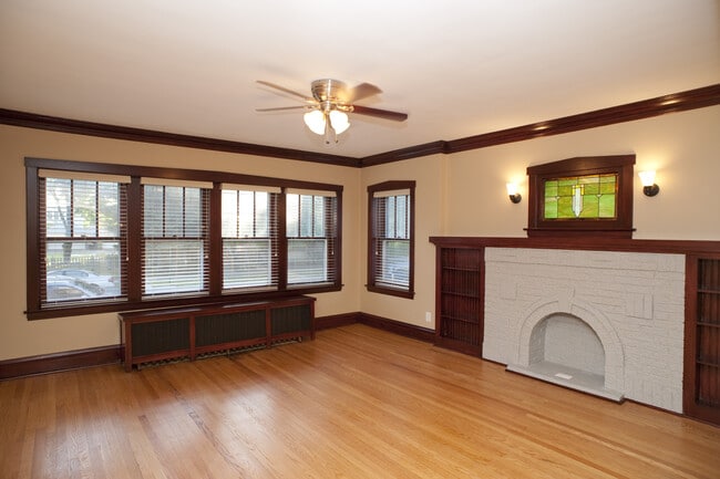 Building Photo - 1225 Wesley Ave
