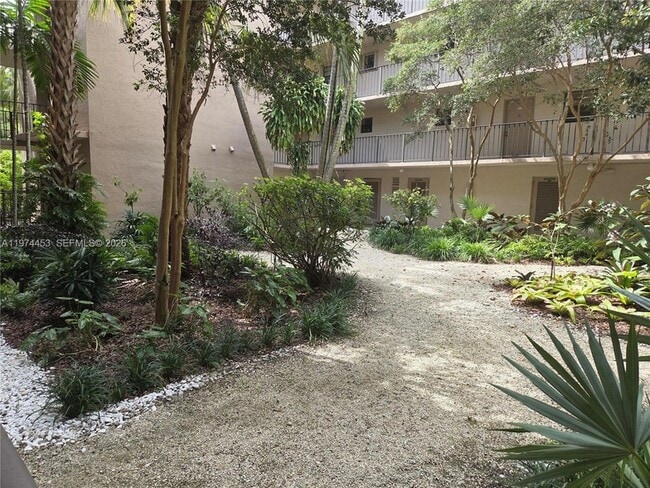 Photo - 13020 SW 92nd Ave Apartment