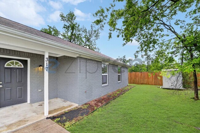 Foto del edificio - 317 Jones St