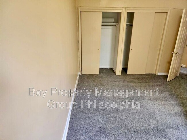 Building Photo - 109 Main St