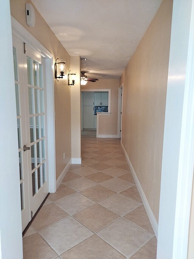 Foto del edificio - 344 Vesta Cir