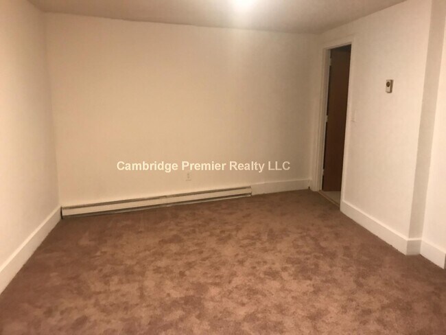 Building Photo - 181 Pleasant St