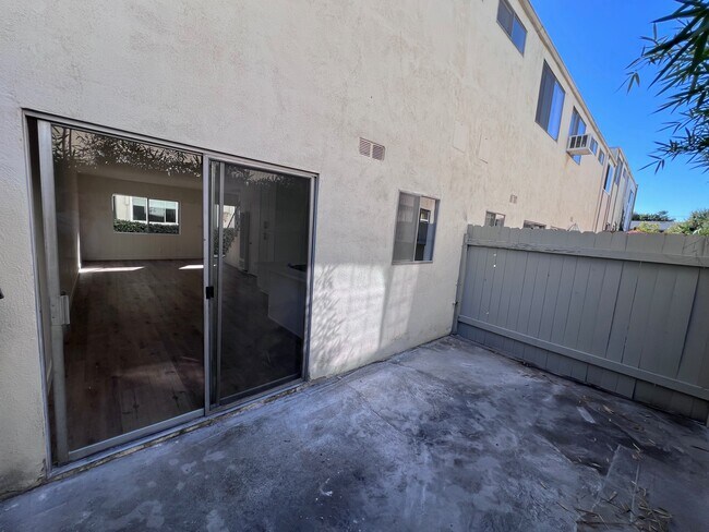 Building Photo - 1441 Harvard St