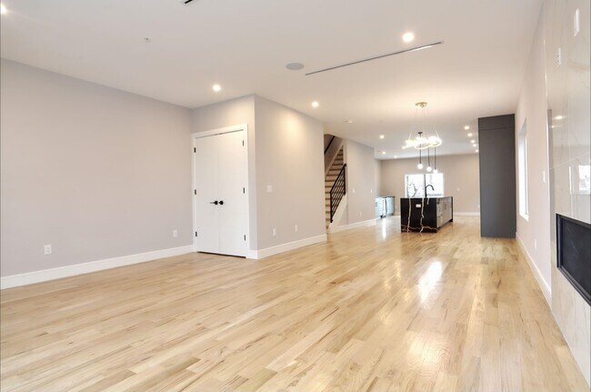 Building Photo - 279 Lafayette Ave