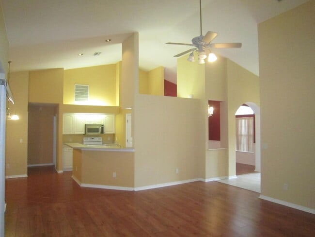 Building Photo - 1428 NW 106th St