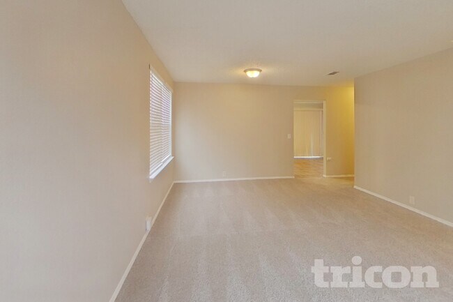 Building Photo - 1817 Citadel Dr