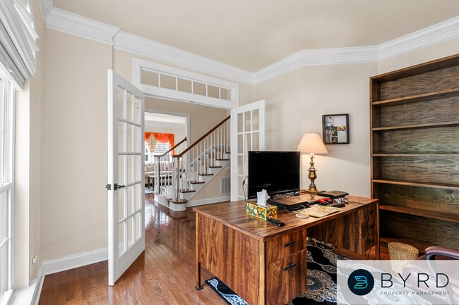 Building Photo - 6018 Red Setter Ln