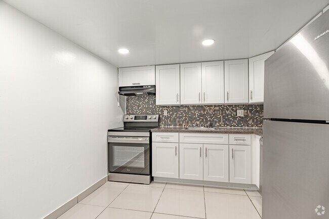 2BR, 1BA - 1,190SF - Windward Vista