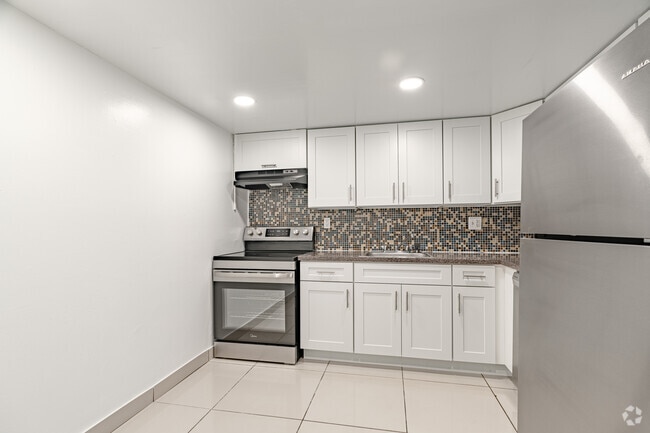 2BR, 1BA - 1,190SF - Windward Vista