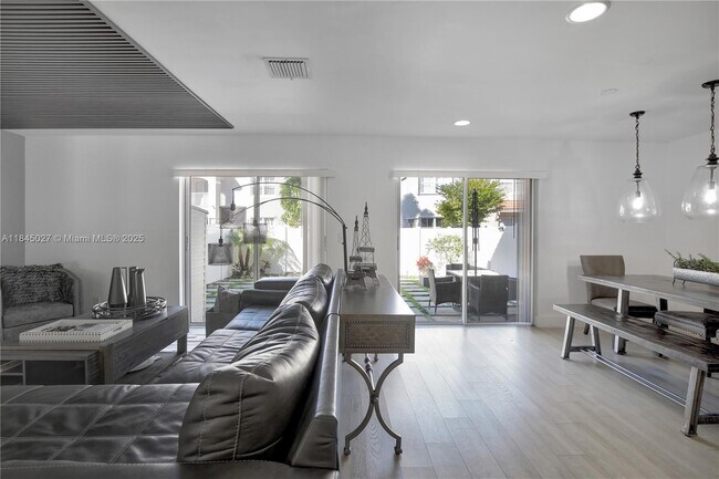 Foto del edificio - 5326 SW 126th Ave