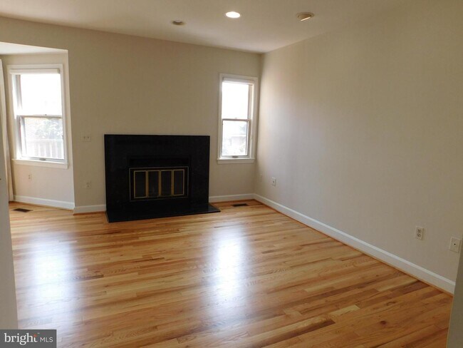 Building Photo - 6609 Anthony Crest Square