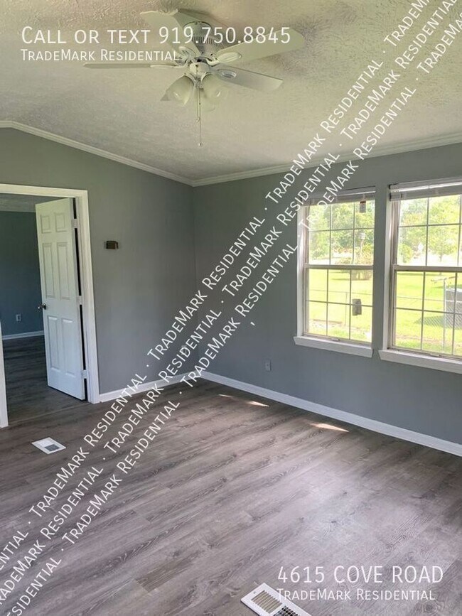 Building Photo - 4615 Cove Rd