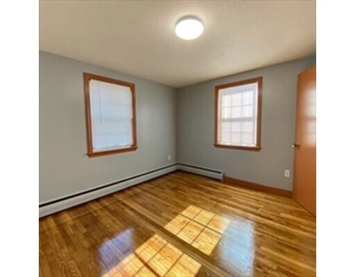 Foto del edificio - 33 Holmes St