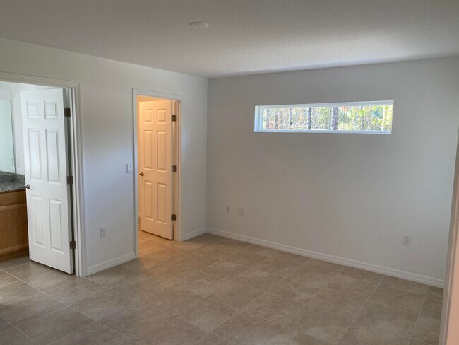 Building Photo - 19 Louisville Dr