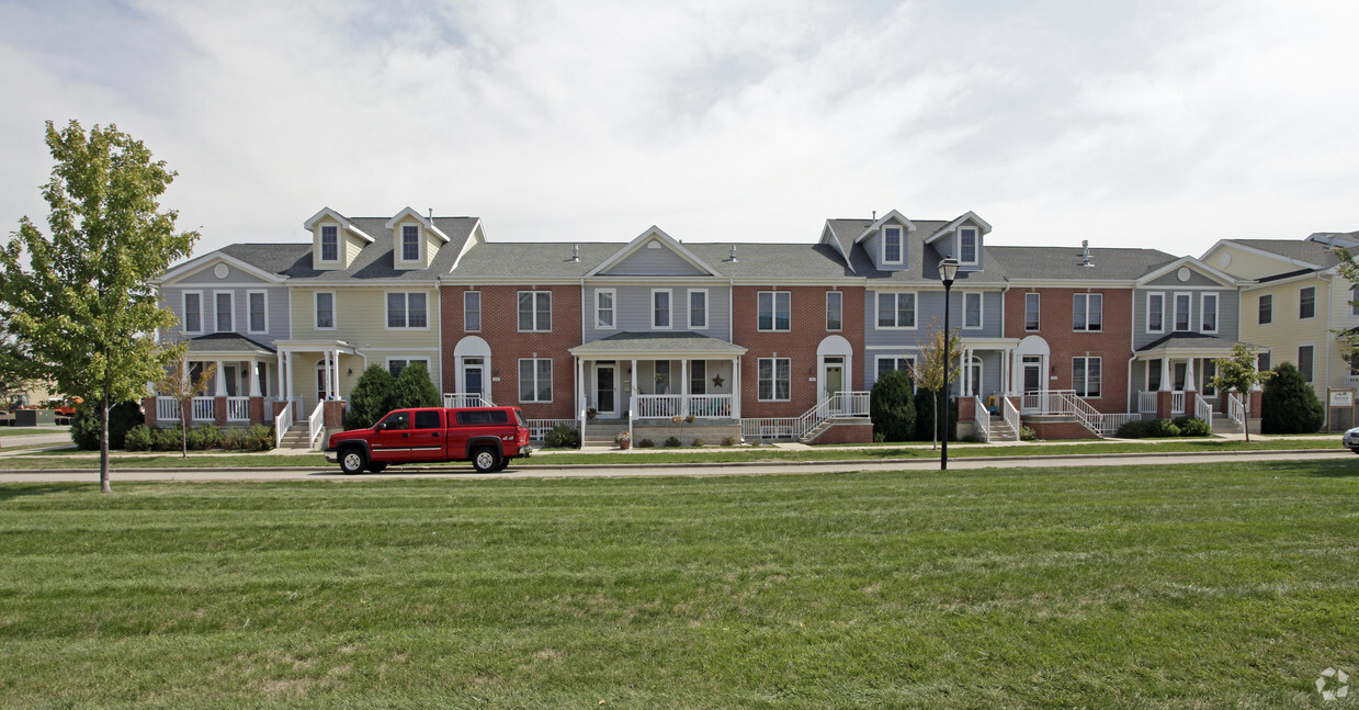 Primary Photo - Oakview Garden Apartments