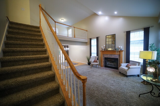 Photo - 417 Cambridge Dr House