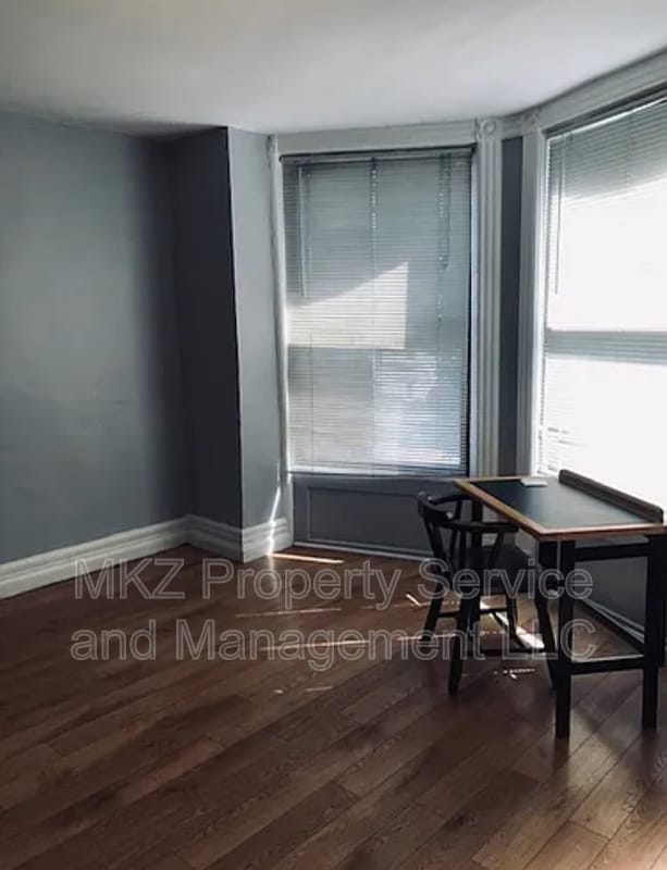 Foto del edificio - 253A Western Avenue - 3