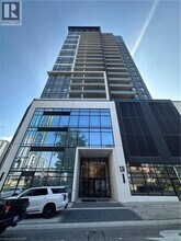 Building Photo - 15 Queen St S