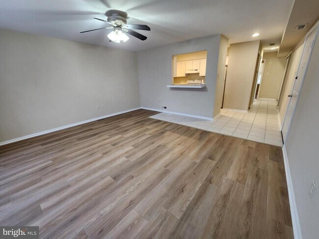 Foto del edificio - 5 Summit Ct