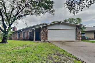 Building Photo - 3815 Marywood Dr