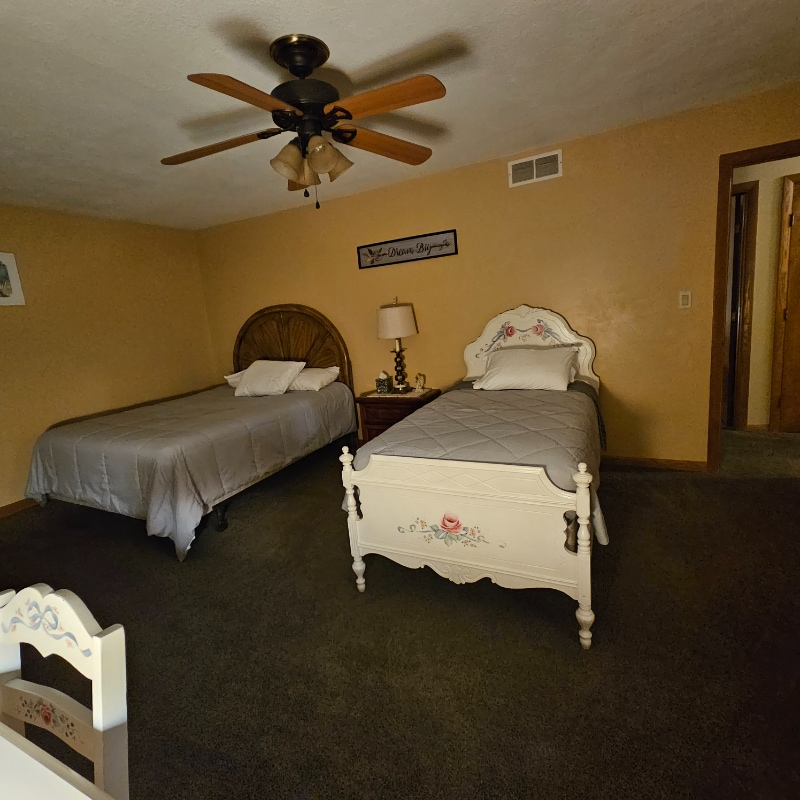 Primary Photo - 1645 Tanglewood Dr