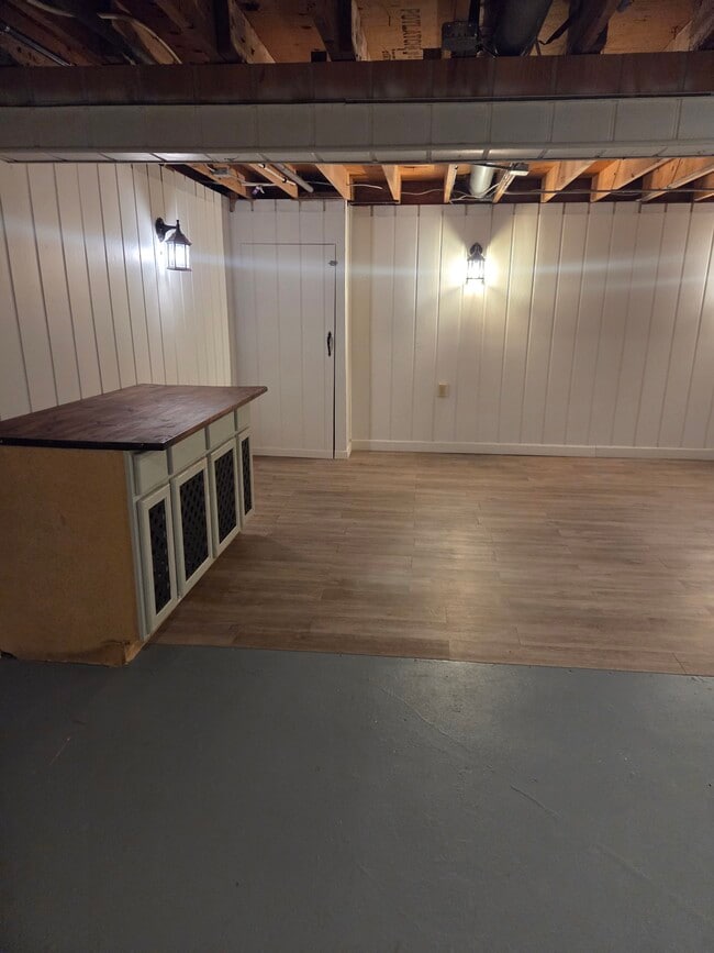 Building Photo - 3608 W 73rd Ct