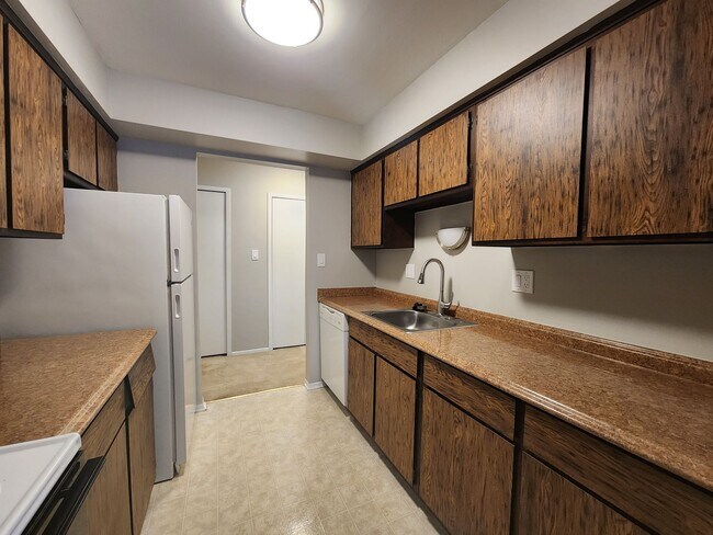 Foto del edificio - Woodhues Apartments - Ideal Location - Com...