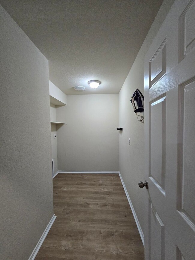 Building Photo - 2356 Pintail Loop