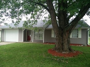 Building Photo - 5249 Yucatan Dr