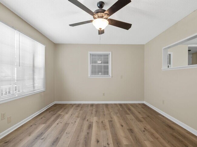 Building Photo - 128 Belvedere Dr