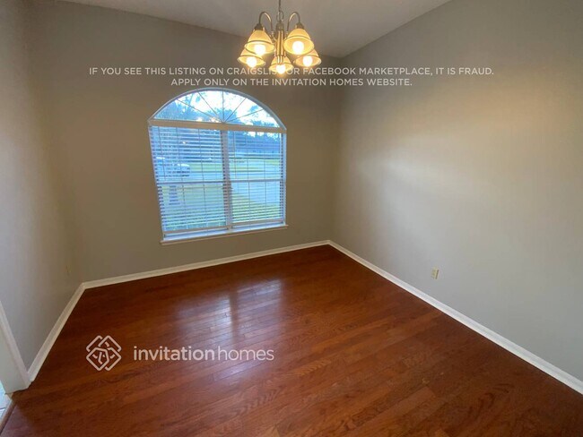 Foto del edificio - 1091 Larkspur Loop