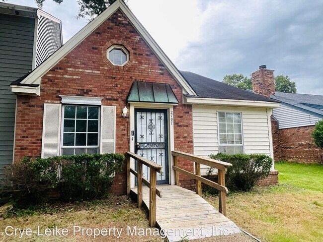 Building Photo - 2 br, 1.5 bath House - 2797 E Hickory Bluff