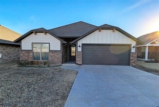 Building Photo - 9128 Anaum Ln