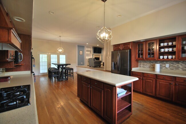 Foto del edificio - 13 Tanglewood Dr