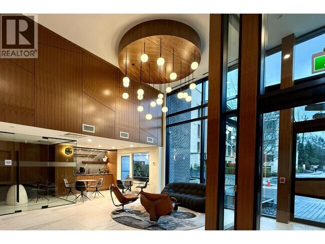 Photo du bâtiment - 423 6th St