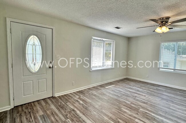 Foto del edificio - 326 Washington Ave