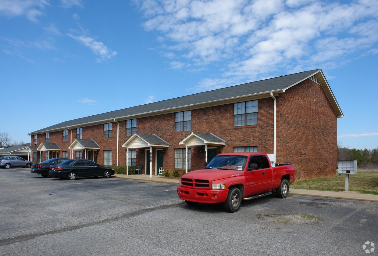 Primary Photo - 1216 N Main