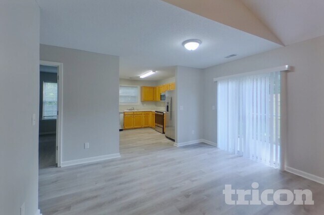 Foto del edificio - 562 Chisolm Way