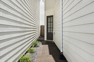 Building Photo - 8534 Adell Rose Ln