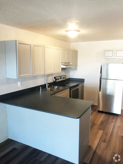 Roswell, NM Apartments For Rent - Pueblo Chamisa