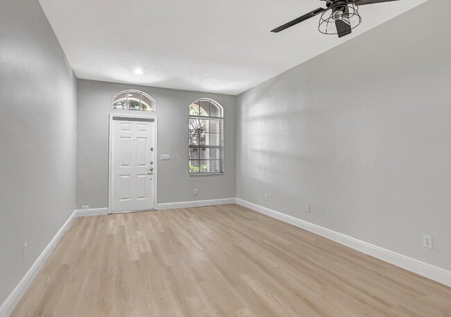 Building Photo - 4442 Regal Ct