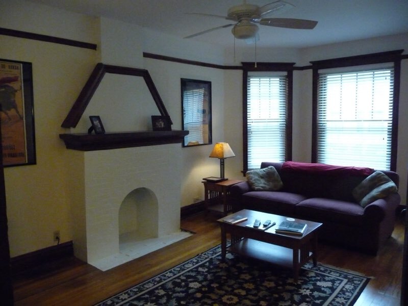 Primary Photo - 914 W Belle Plaine Ave