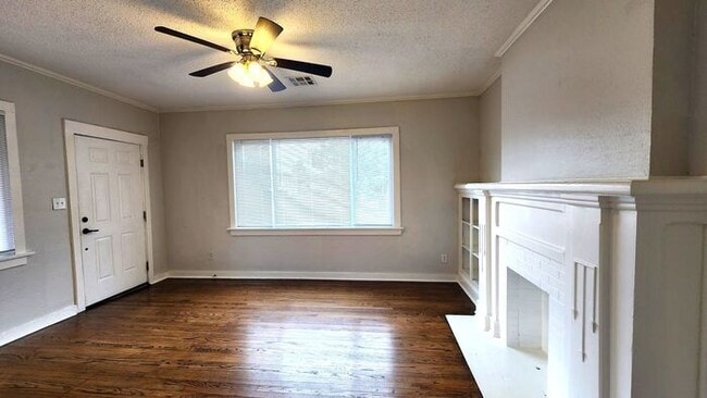 Building Photo - 2 Bed 1 Bath Duplex in the Aurora Addn NW OKC