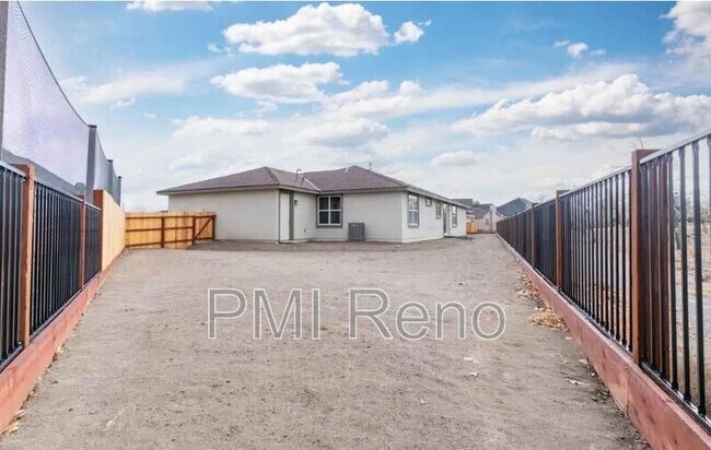 Foto del edificio - 1703 Gem Ct