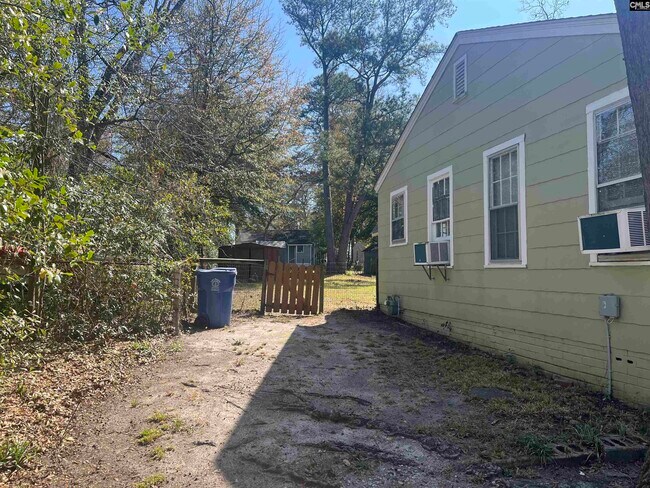 Foto del edificio - 704 S Bonham Rd