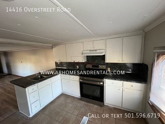 Foto del edificio - 14416 Overstreet Rd