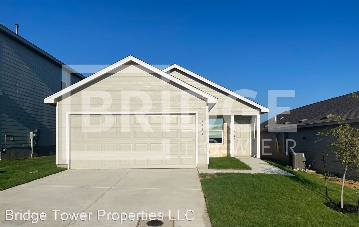 Foto principal - 4 br, 2 bath House - 5323 Hornbeck Heights